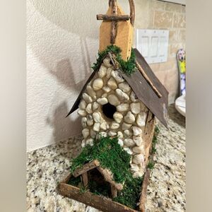 Vintage Handmade Birdhouse 🐦